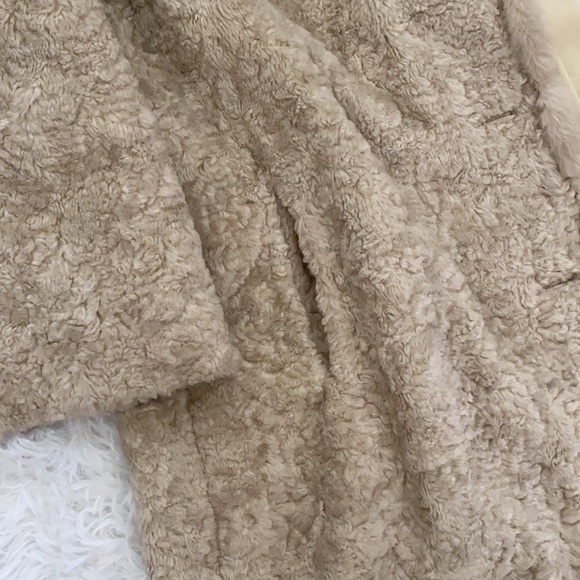 St. Moritz vintage 60’s floral faux fur overcoat - Picture 8 of 9